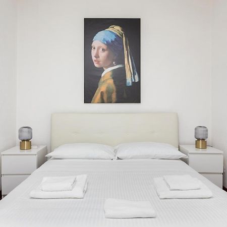 1 Bedroom & 1 Living Room Apt - Duomo 5 Milano Ngoại thất bức ảnh