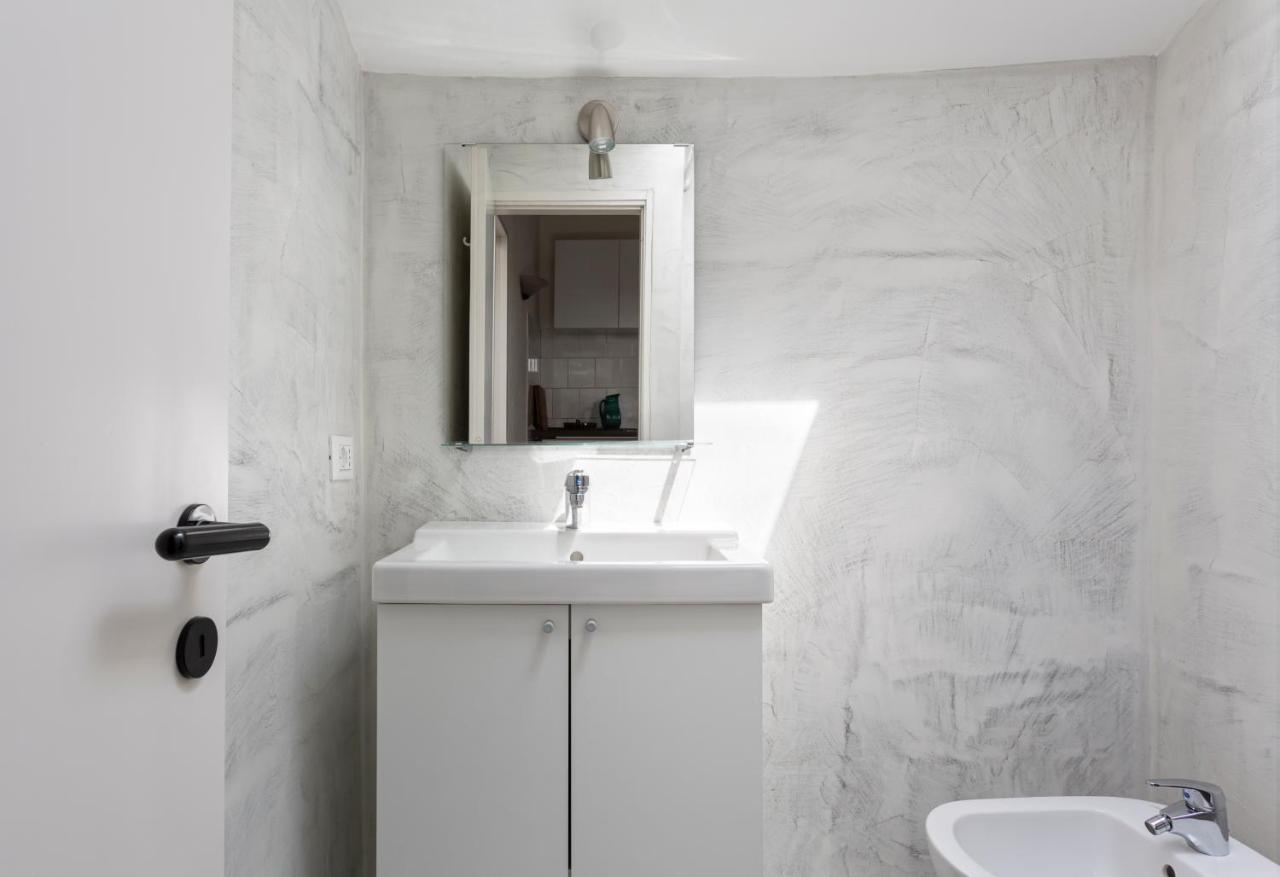 1 Bedroom & 1 Living Room Apt - Duomo 5 Milano Ngoại thất bức ảnh